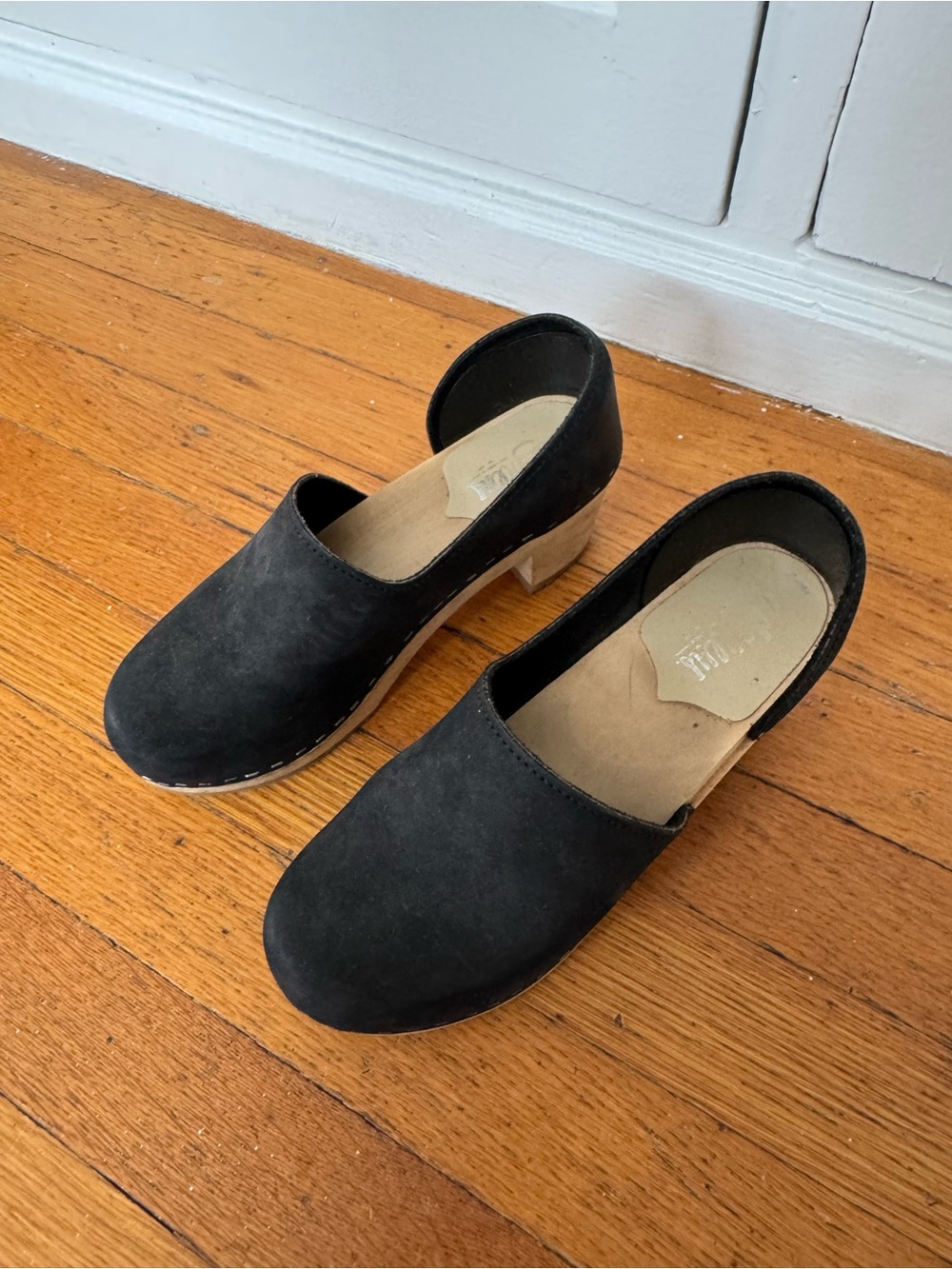 Sandgrens Brett closed-back Clog in Black